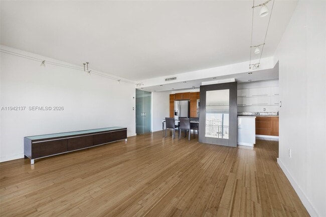 Building Photo - 947 Lenox Ave.