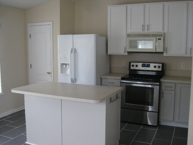 Building Photo - 346 Van Gogh Cir