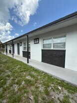 Building Photo - 1096 W 28th St