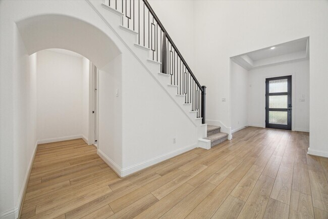 Building Photo - 28207 Cedar Peak Dr