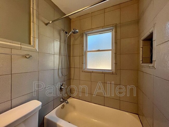 Building Photo - 20 Bell Rd