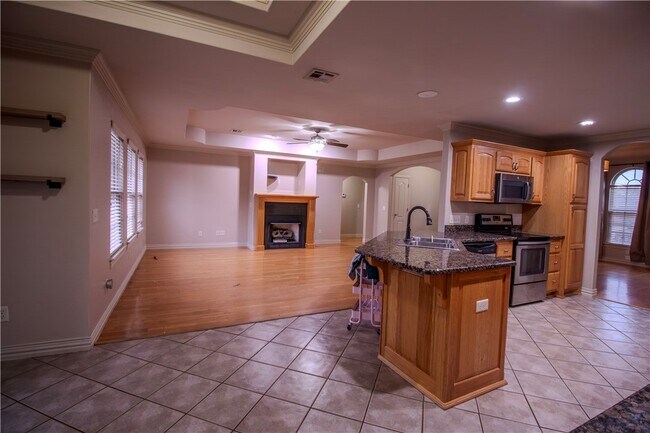 Building Photo - 202 Dawn Dr