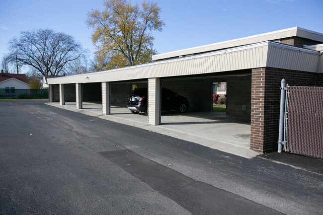 Building Photo - 15212 Maple Park Dr