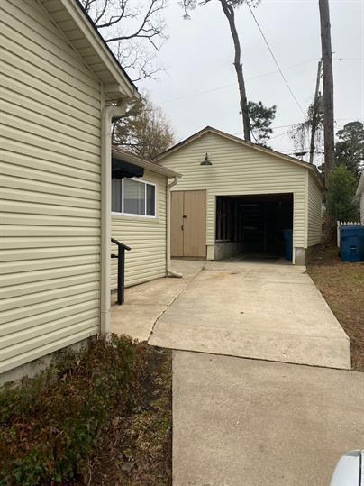 Building Photo - 6709 Rockwood Rd