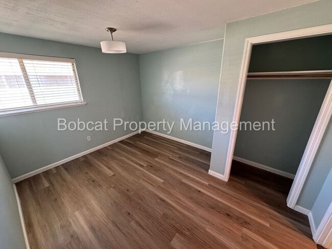 Building Photo - 1330 Ashby Ct