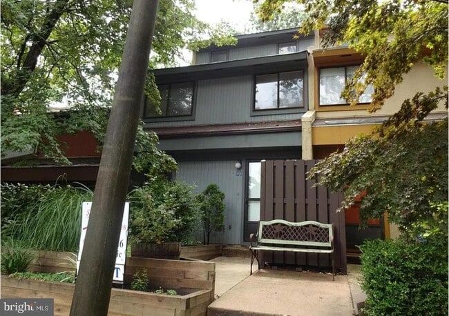 Building Photo - 2172 Cartwright Pl