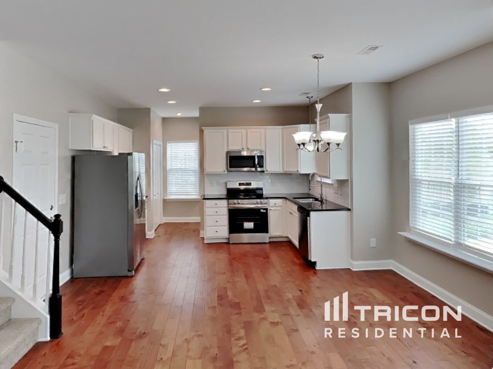 Building Photo - 135 Claystone Dr