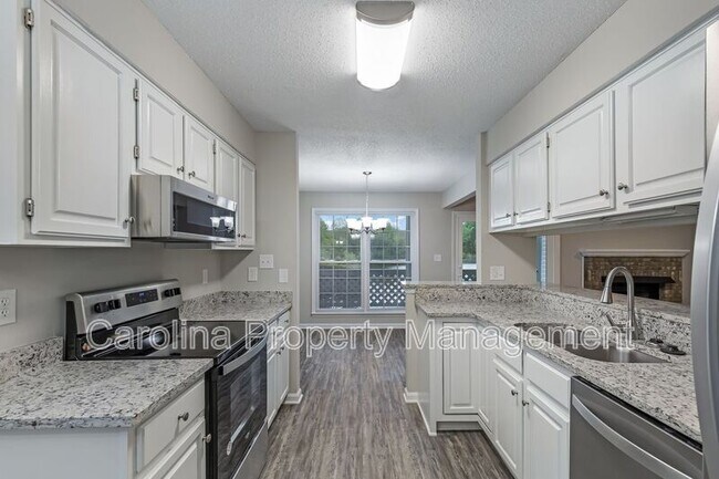 Building Photo - 5867 Harris Grove Ln