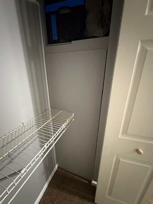 Building Photo - Start your Next Chapter!!! 2nd Floor Condo, Close to Shopping and Dining!!!