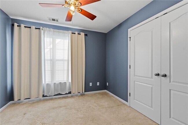 Building Photo - 293 Jordan St SE