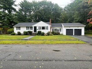Building Photo - 10 Squanto Rd