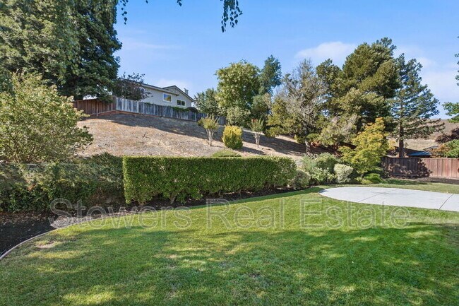Building Photo - 23 Westbourne Ct
