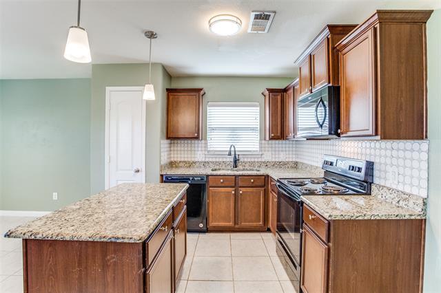 Building Photo - 1404 Shumard Dr