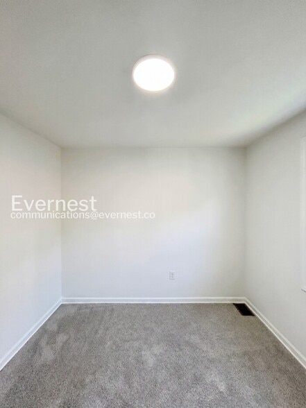 Building Photo - 503 N 30th St