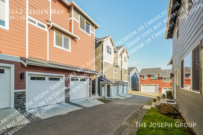 Building Photo - 2442 Zeeden Way