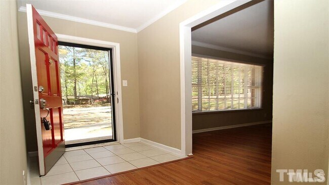 Building Photo - 5841 Sandstone Dr