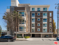 Building Photo - 4140 Glencoe Ave