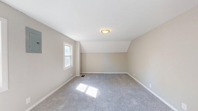 Building Photo - Cudell/West Blvd neighborhood; 4 bedroom/1 bath single family house for rent!