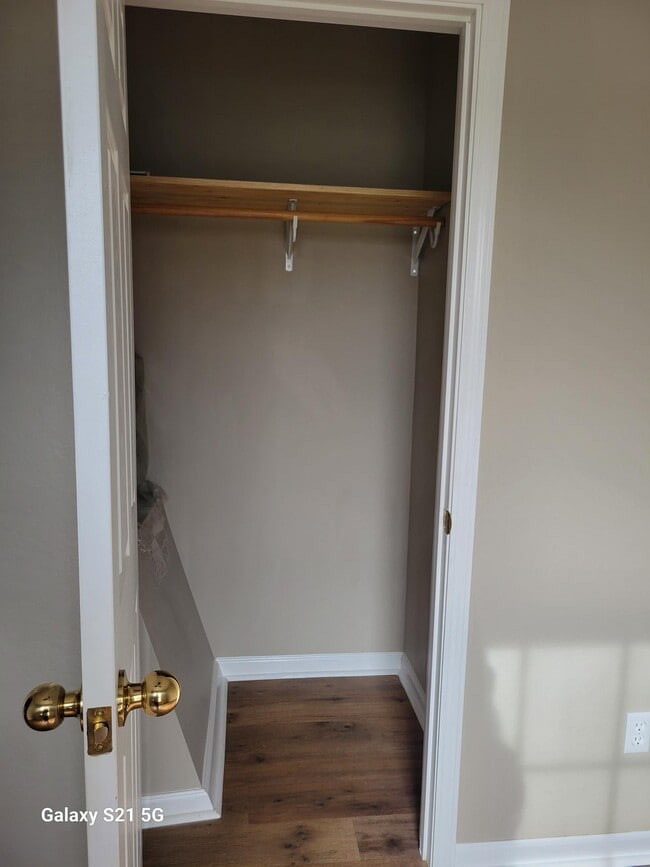 Building Photo - 251 Myrtle Ave