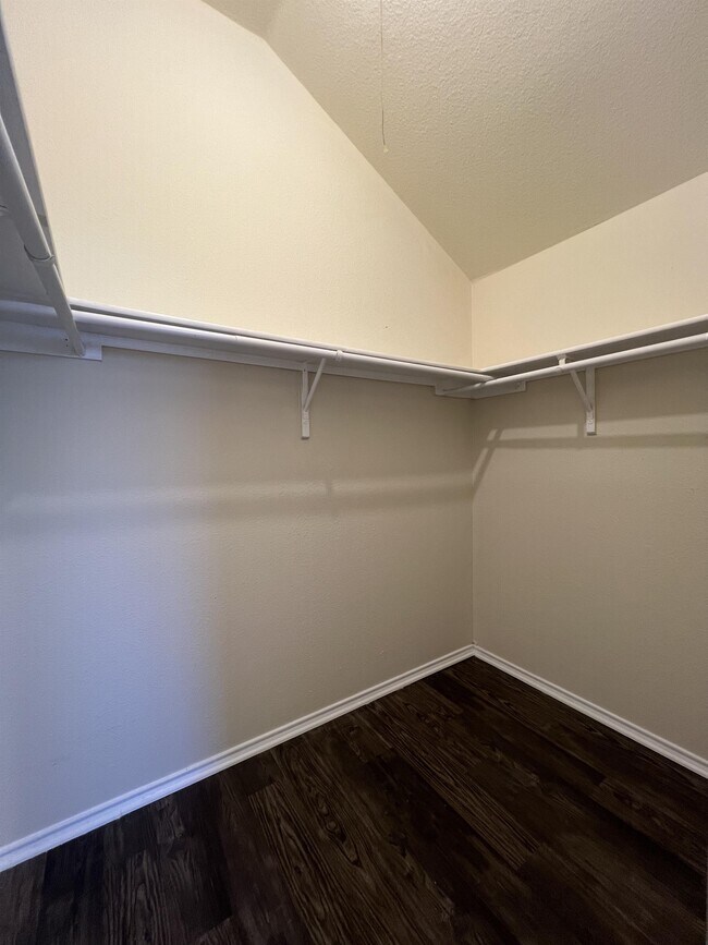 Building Photo - 3701 Habersham