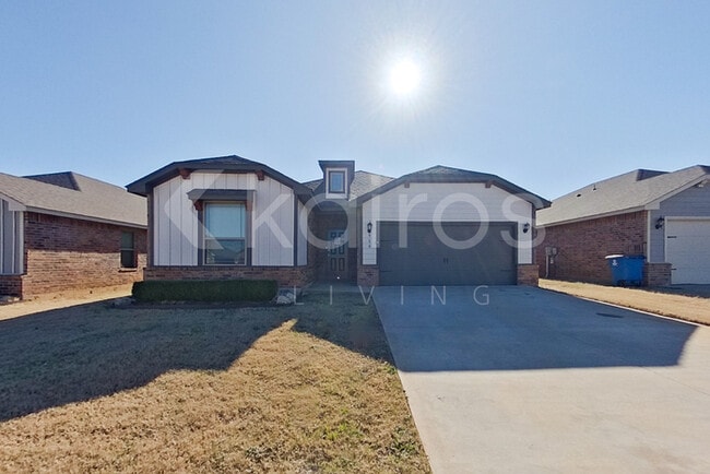 Building Photo - 900 NW 6th St