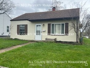 Building Photo - 844 Reed Ave
