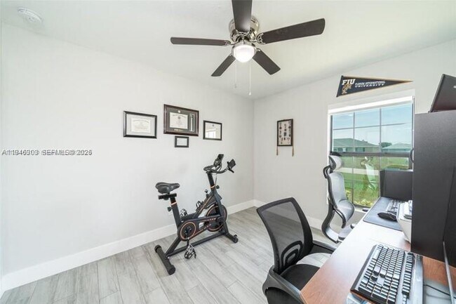 Building Photo - 1302 NE 2nd Pl