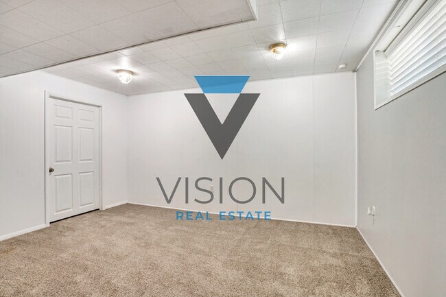 Building Photo - 1671 E 7080 S