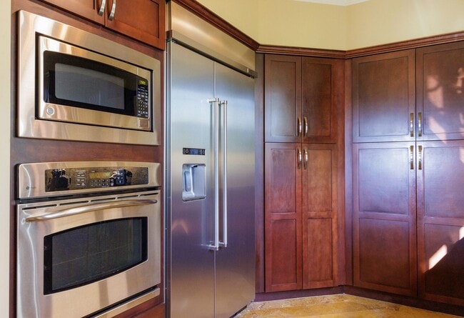 Building Photo - KAI MALU IN WAILEA, LUXURY 3bed/2.5bath Townhome with Wonderful Ocean Views, exquisitely Furnishe...