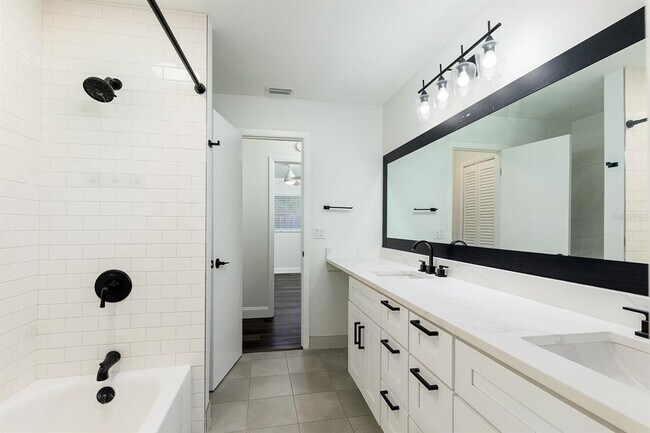 Building Photo - 3413 Bowman Dr