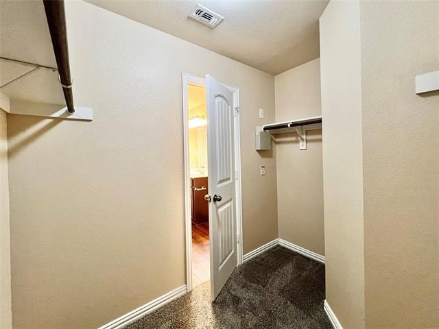 Building Photo - 705 River Garden Dr