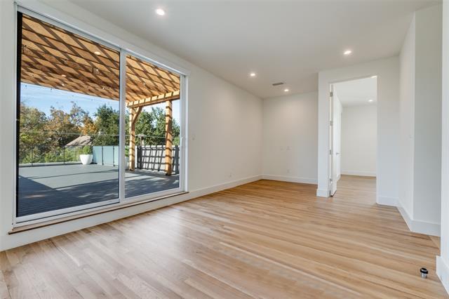 Building Photo - 4414 Abbott Ave