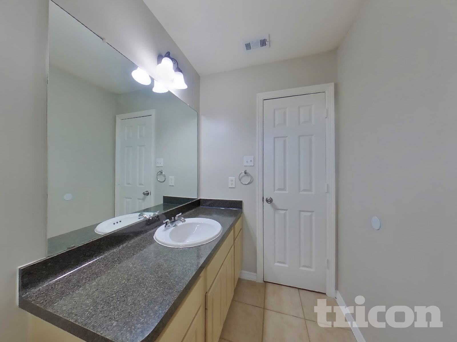 Building Photo - 21214 Peachvine Ln