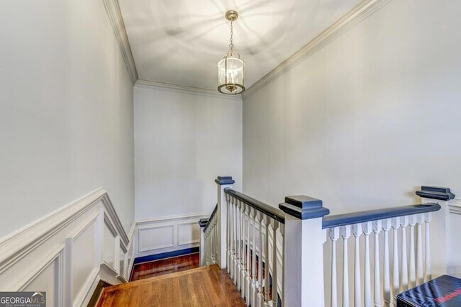 Building Photo - 28 Collier Rd NW