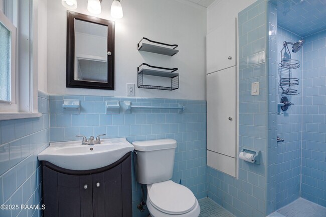 Building Photo - 100 Dunlieth Dr