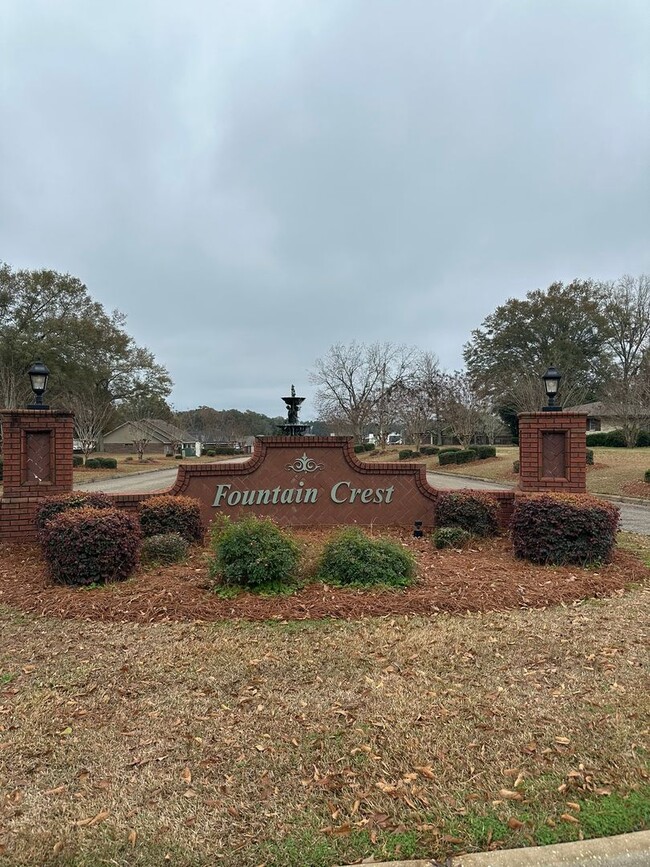 Building Photo - Fountain Crest Subdivision!!  4 Bedroom!!