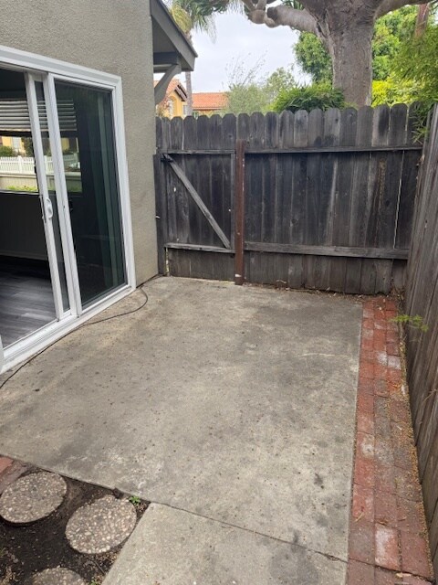 Building Photo - 2404 Curtis Ave