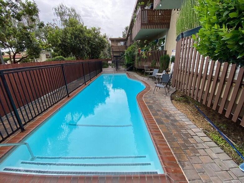 Building Photo - 2066 Fruitdale Ave