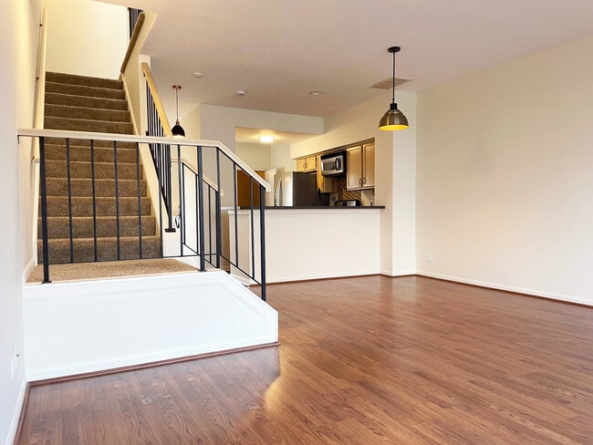 Building Photo - 8122 Ripple Ridge