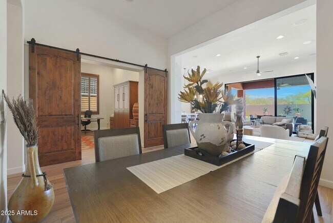 Building Photo - 9973 E Edgestone Dr