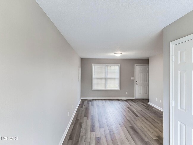 Building Photo - 754 Old Stage Rd