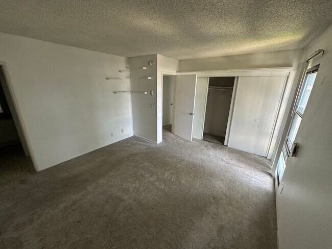 Building Photo - Top-Floor Corner Unit | 3BR in Cross Creek Village, Playa del Rey