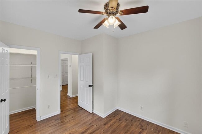 Building Photo - 1801 Evans Dr SW