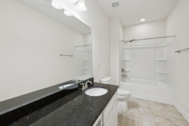 Building Photo - 1719 Biscayne Dr