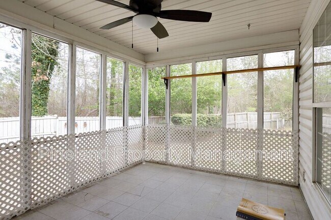 Building Photo - 310 Timberidge Dr