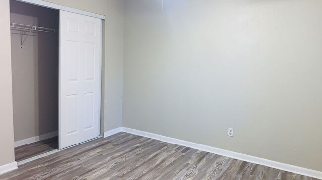 Building Photo - 957 Glenwood St