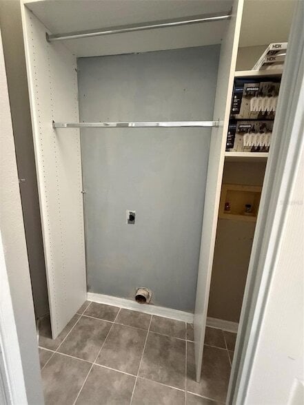 Building Photo - 5841 Dorham Pl