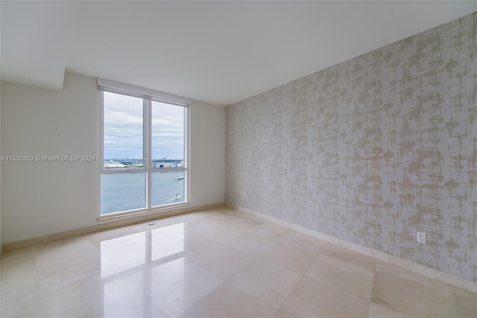 Building Photo - 901 Brickell Key
