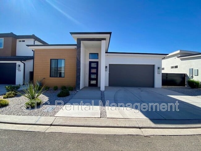 Primary Photo - 152 S Desert Saguaro Ln