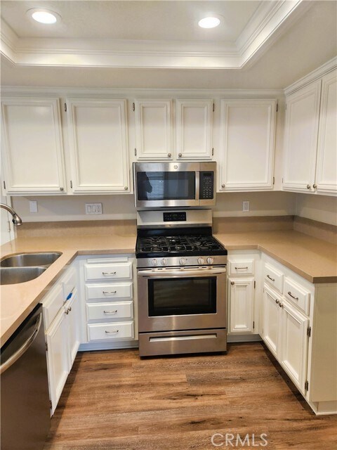 Building Photo - 24852 Via Sonoma